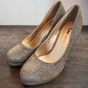 Fioni Night Gold Sparkle Platform Heels